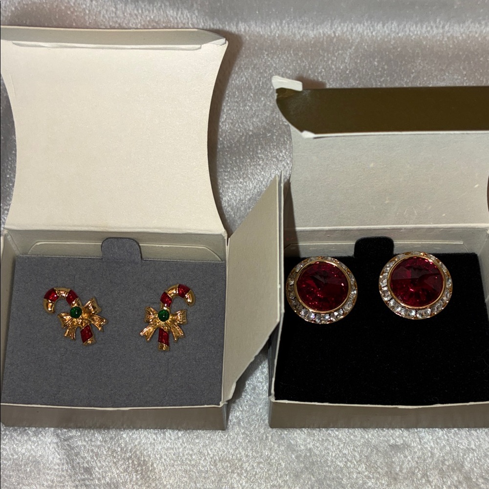 Elegant Gold and Red Earrings Set